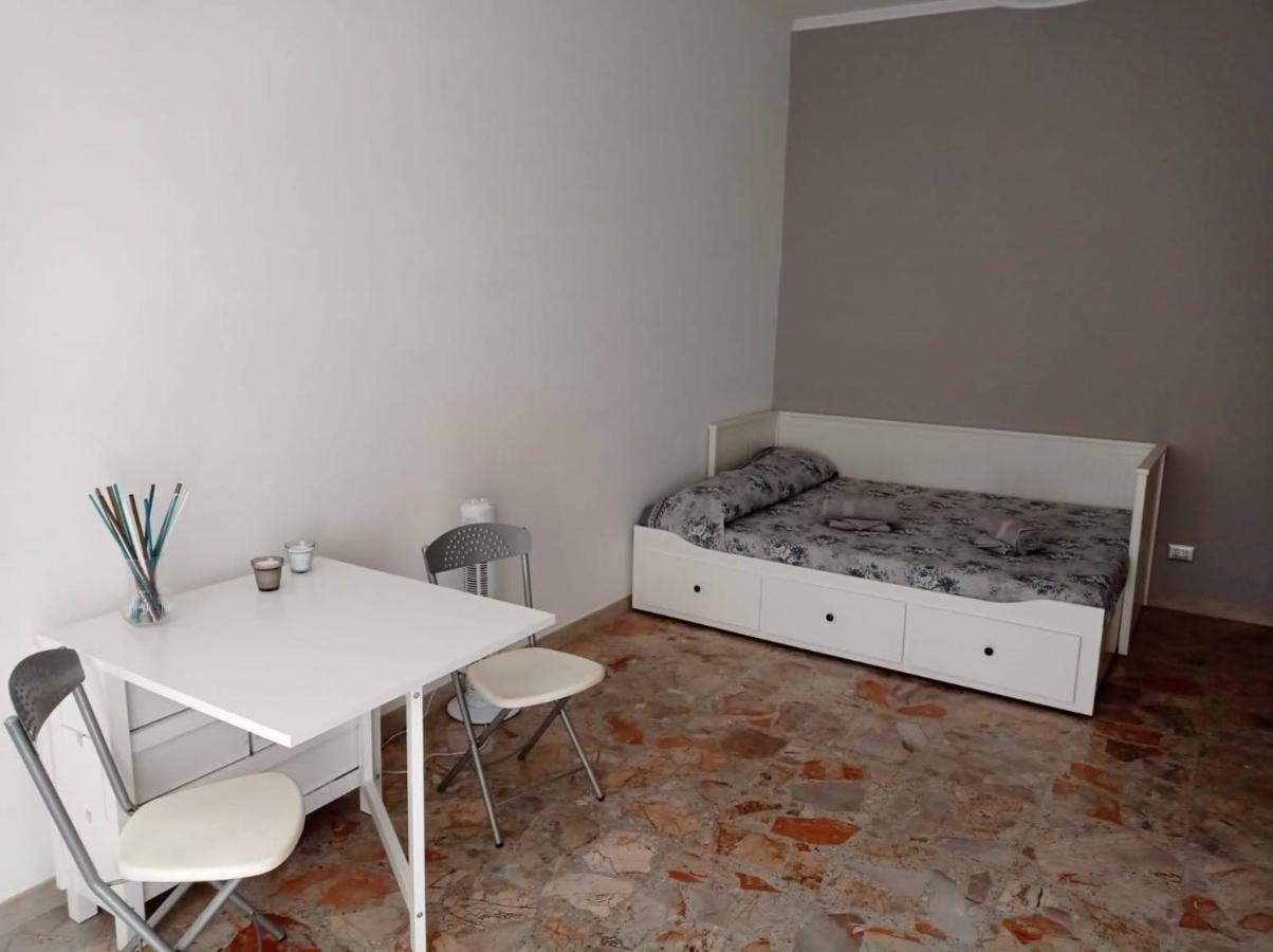 Ostia Beach Cryptohouse المظهر الخارجي الصورة